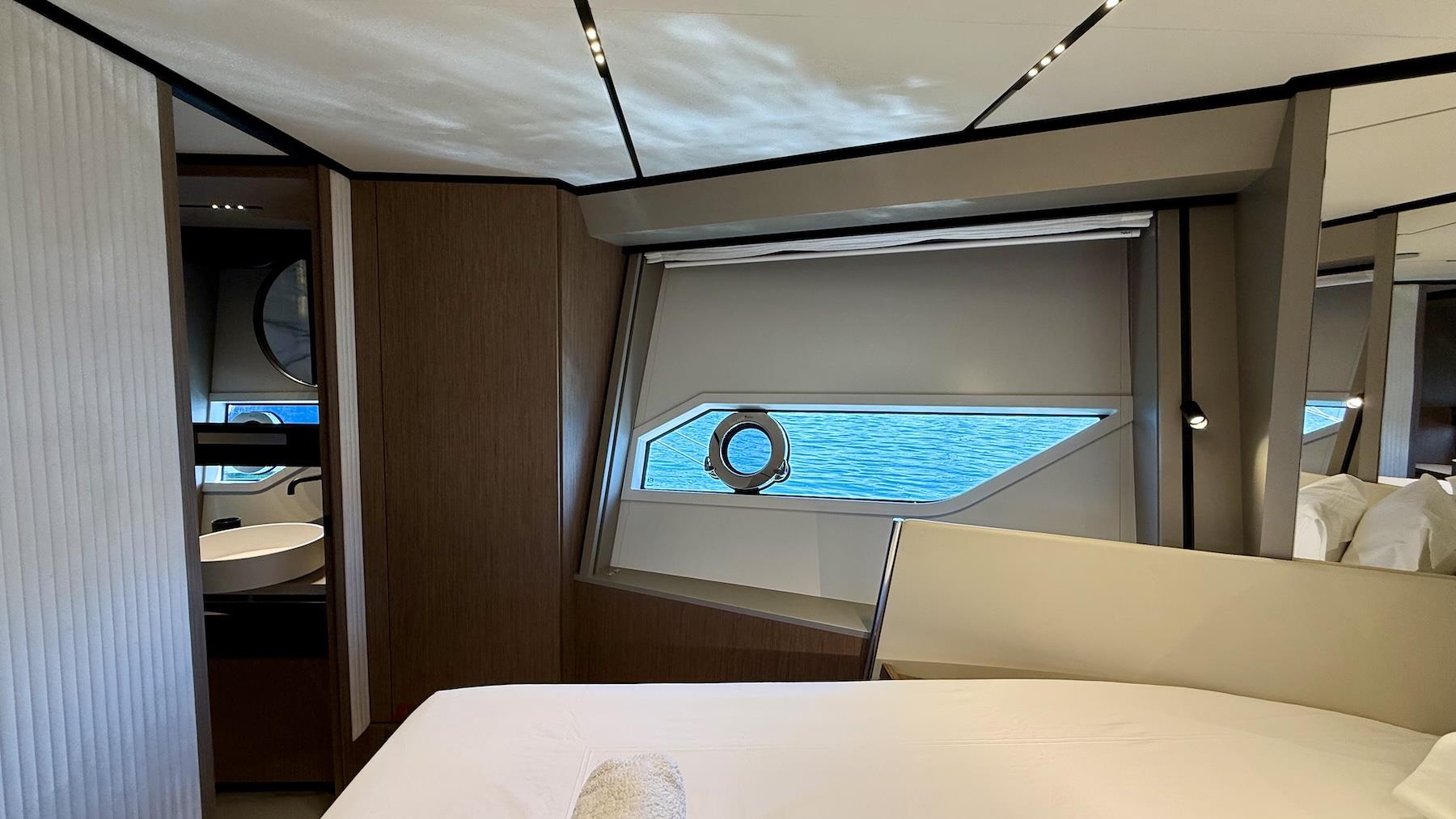 2024 FERRETTI YACHTS 720 